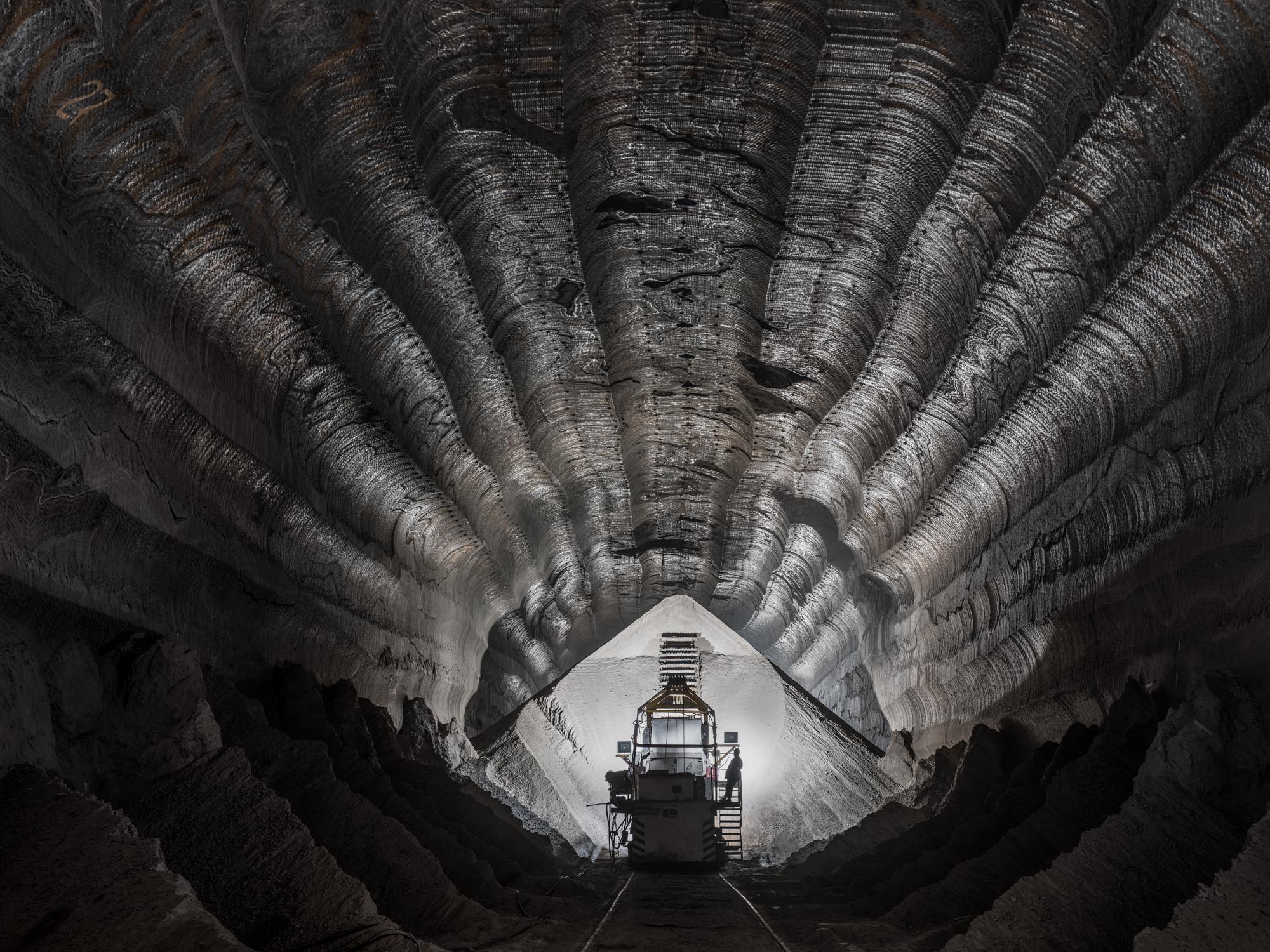 Uralkali Potash Mine #1, Berezniki, Russia, 2017, photo © Edward Burtynsky, courtesy ADMIRA, Milano.