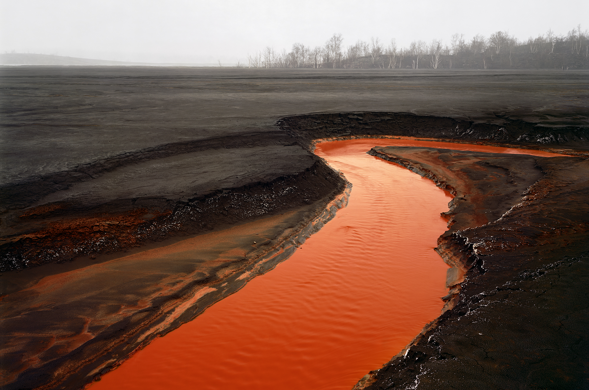 Nickel Tailings #34, Sudbury, Ontario, Canada, 1996, photo © Edward Burtynsky, courtesy ADMIRA, Milano.