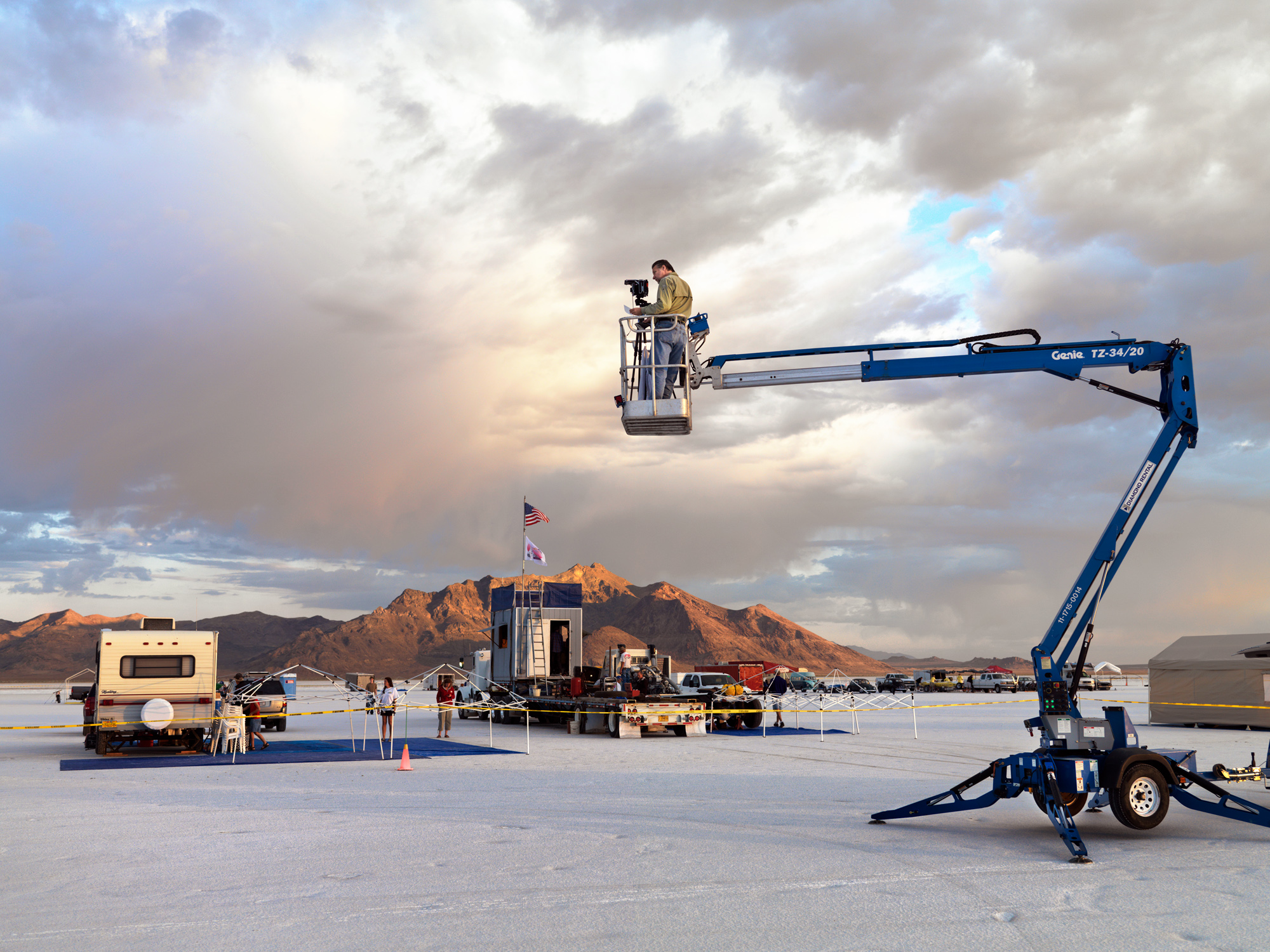 Burtynsky on the Bonneville Salt Flats, USA, 2008, photo © Joseph Hartman, courtesy of the Studio of Edward Burtynsky.